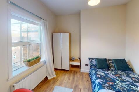 2-Alpha-Terrace-Bedroom 5