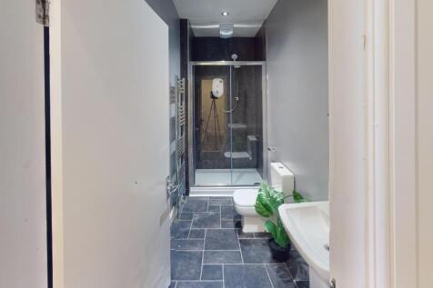 2-Alpha-Terrace-Bathroom