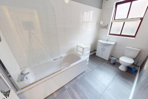 141-143 Bath 2