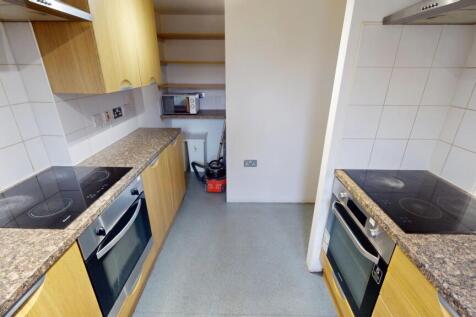 Flat-5-Barker-Gate-02182025_175925
