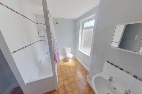 128-Gregory-Blvd-08042022_092744