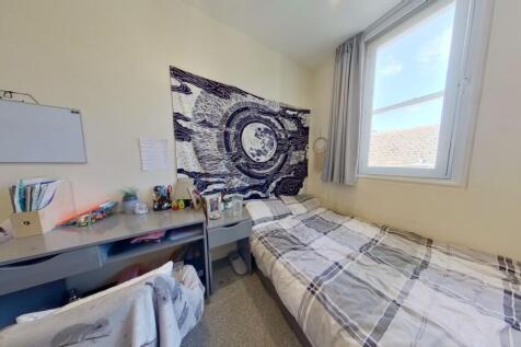 Flat-2-Ormiston-House-07112022_124750