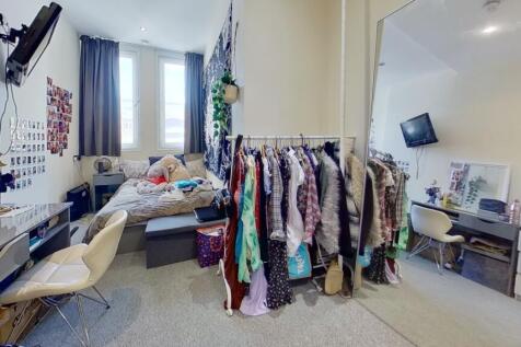 Flat-2-Ormiston-House-Bedroom