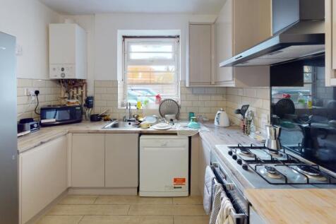 Flat-A-16A-Colville-Street-Kitchen