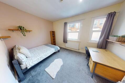 102-Foxhall-Rd-Bedroom 3