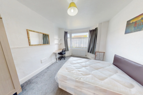 thumbnail_Bedroom 1
