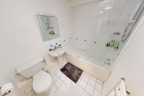 25 RVC Bathroom