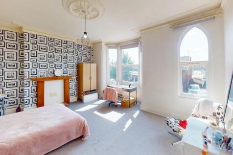 Bedroom (3)