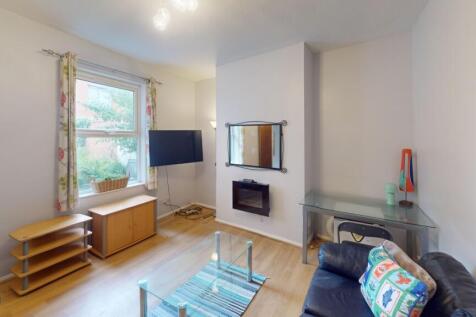 11-Grimsby-Terrace-Living-Room 1