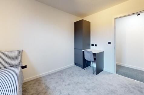 Lower-Pavement-Flat-8-Bedroom(2)