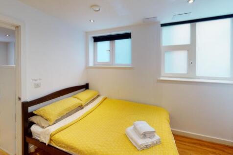1-50-Glasshouse-St-Bedroom