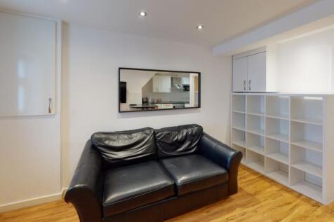 1-50-Glasshouse-St-Living-Room
