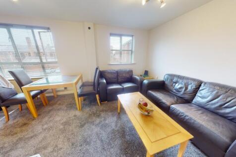 5-Royal-Victoria-Court-02272023_101235