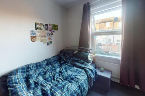 4-Annesley-Grove-Bedroom 2