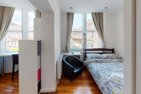 203-UPS-Bedroom