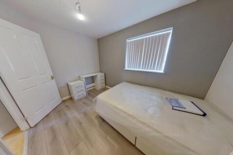 Flat-6-Tudor-Court-03242024_142858