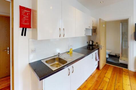207-UPS-Kitchen