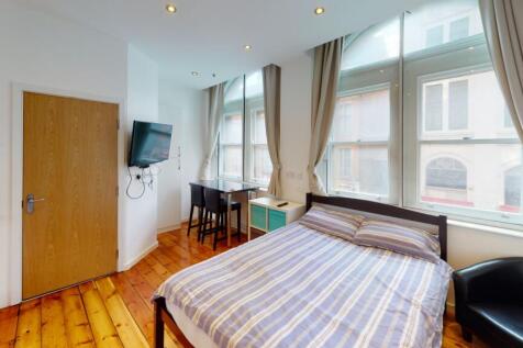 107-UPS-Bedroom