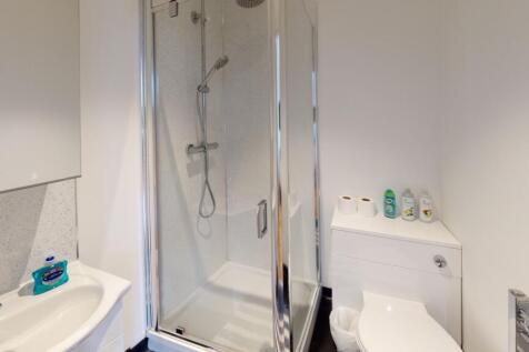 304-UPS-Bathroom