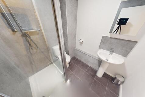 37 Raleigh Bath 1