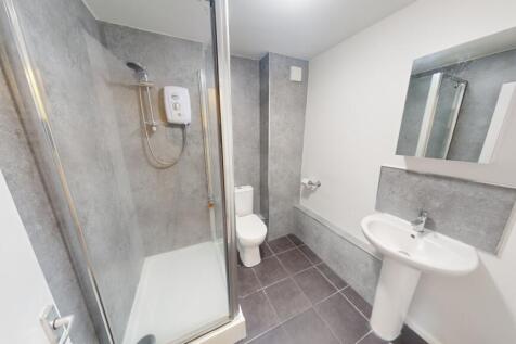 37 Raleigh Bath 2