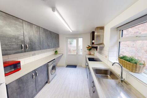 65 Cromwell Kitchen