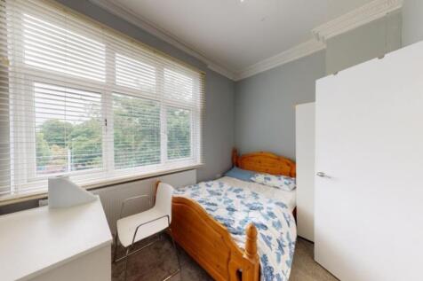 15-Waverley-Street-06052020_100447_lge