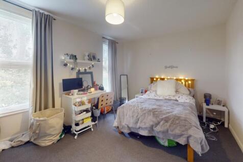 6-Cromwell-St-Bedroom (3)