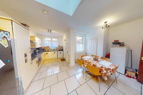 8-Annesley-Grove-11152024_163606