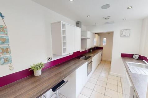 10 Grimsby Kitch
