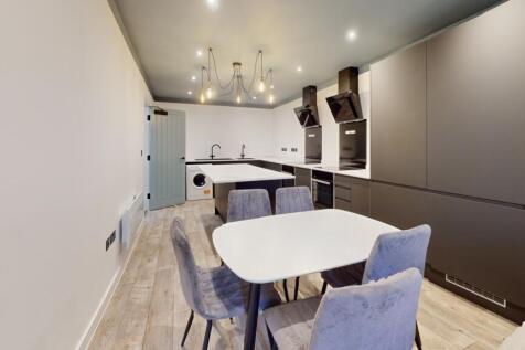 Lower-Pavement-Flat-5-Dining-Room