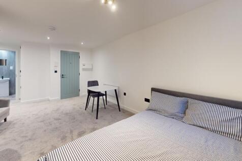 Lower-Pavement-Flat-6-Bedroom