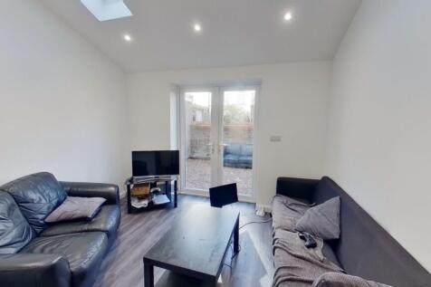 21-Cromwell-Street-10252022_124809