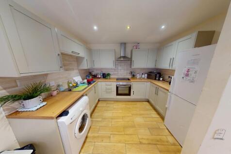 9-Weston-Avenue-02272025_102157