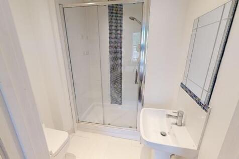 126 Greg Ensuite