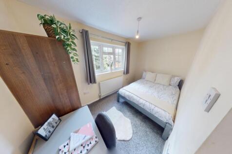 10-Clinton-Court-09042024_155843