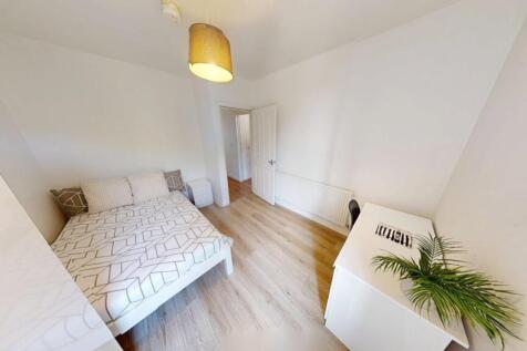 Flat-2-61-Bentinck-Road-06182025_094017