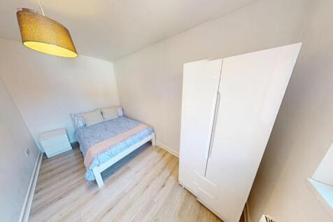 Flat-2-61-Bentinck-Road-06182025_095736