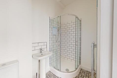 Plumptre-Court-F8-04062023_115203