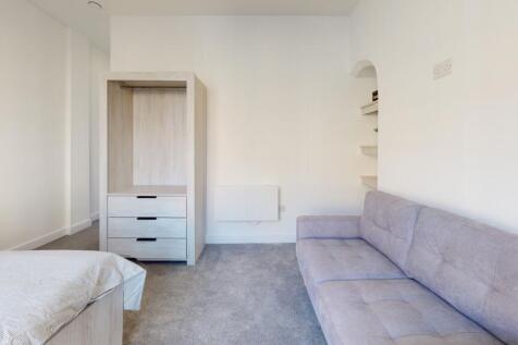 Plumptre-Court-F8-Bedroom(3)