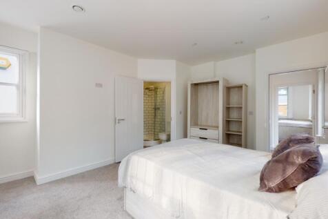 Plumptre-Court-F7-06062023_205356