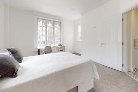 Plumptre-Court-F7-Bedroom(1)