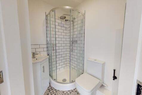 Plumptre-Court-F7-06062023_205430