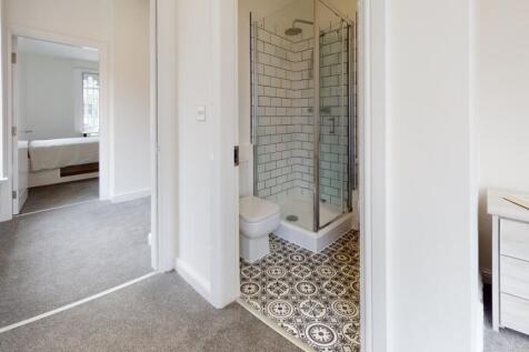 Plumptre-Court-F7-Bathroom