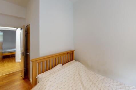 6-54-Glasshouse-St-Bedroom(5)