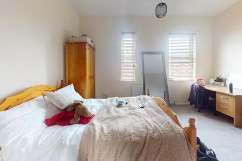 37-Birkin-Avenue-Bedroom (1)