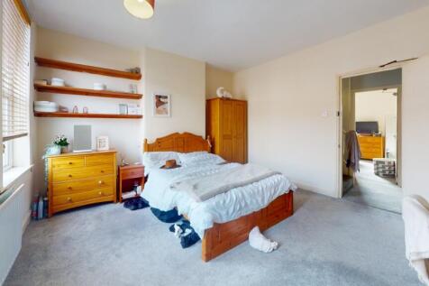 37-Birkin-Avenue-Bedroom (2)