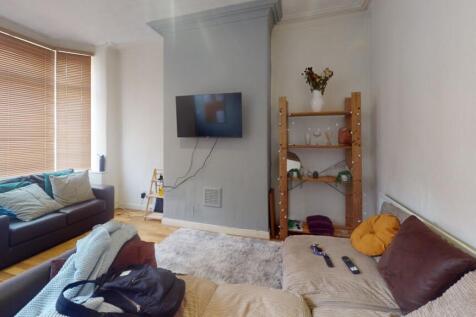 37-Birkin-Avenue-Living-Room (1)