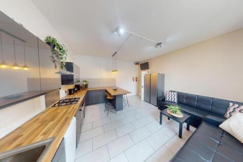 Flat-B-46-Addison-Street-06042025_090406