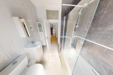 Flat-B-46-Addison-Street-06042025_092423